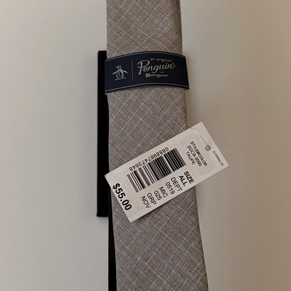 Original Penguin Men's Tie in Subtle Taupe